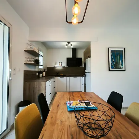 Beau-rivage, 6 Personnes, A 200m *