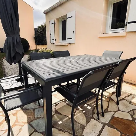 Feriehus Beau-rivage, 6 Personnes, A 200m Saint-Michel-Chef-Chef