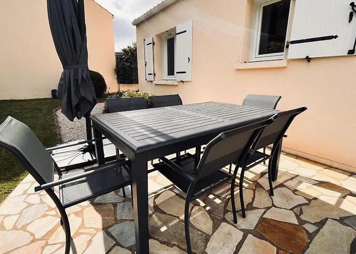 펜션 Beau-rivage, 6 Personnes, A 200m 생미셸셰프셰프