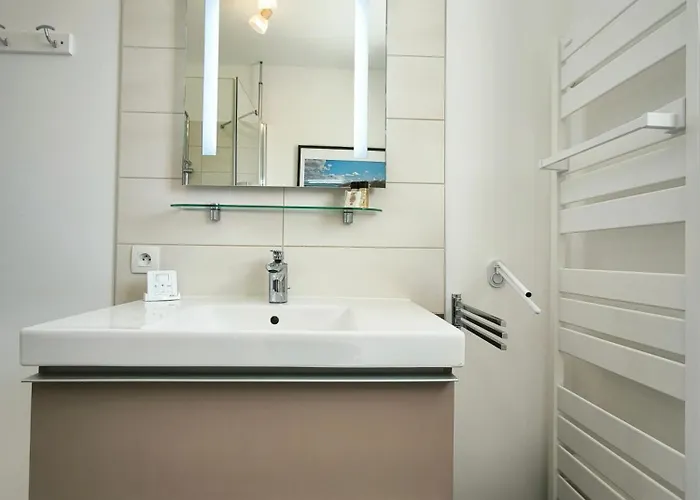 Beau-rivage, 6 Personnes, A 200m