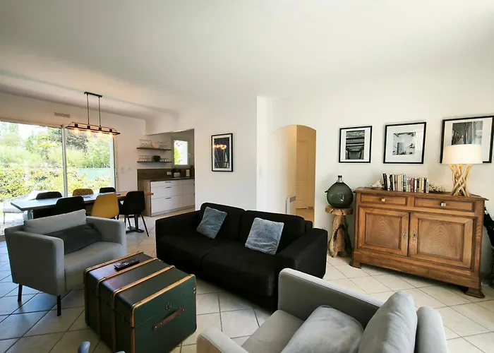 Beau-rivage, 6 Personnes, A 200m * 생미셸셰프셰프